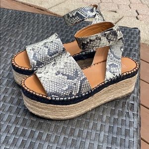 Franco Sarto platform sandals size 7!